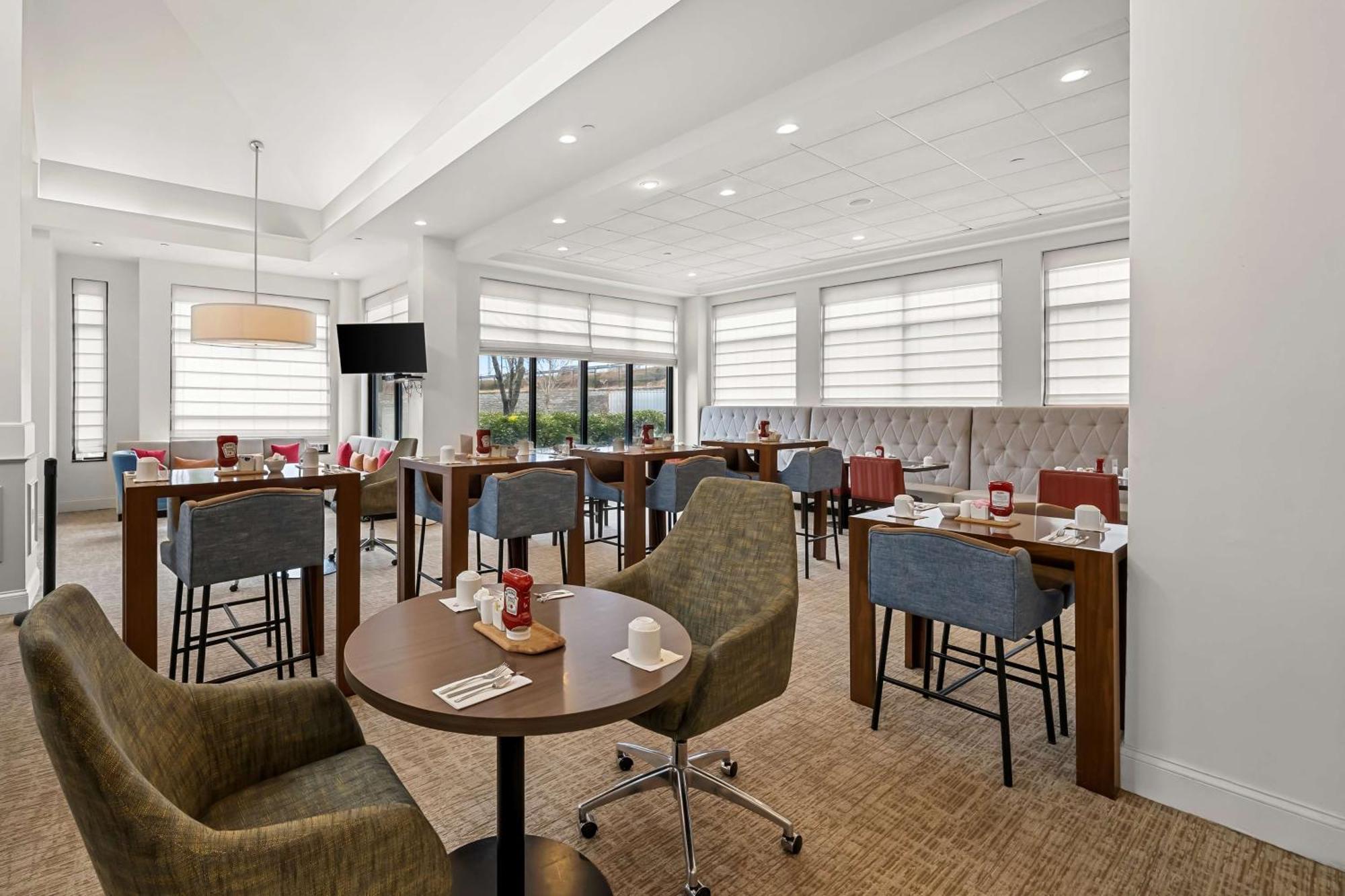 Hilton Garden Inn Plymouth Extérieur photo