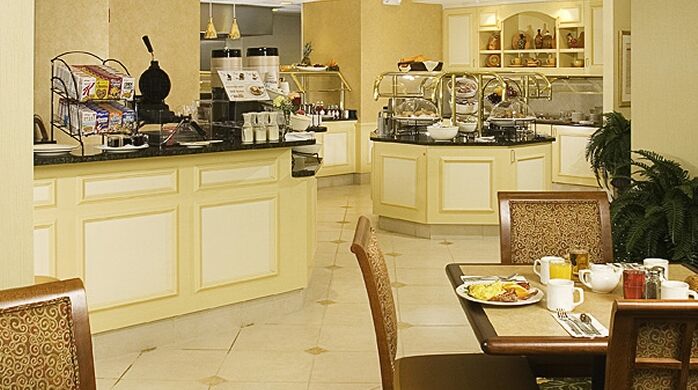Hilton Garden Inn Plymouth Extérieur photo